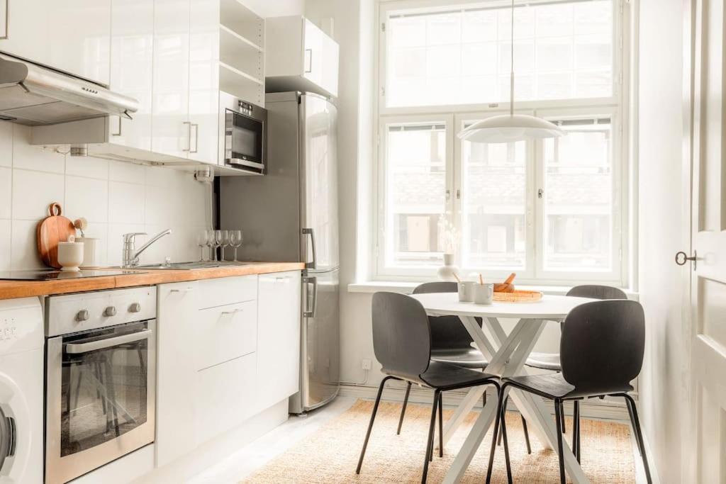 Downtown Light-Filled Retreat Apartment Helsinki Exterior foto