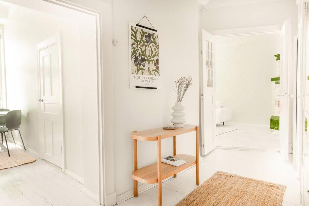 Downtown Light-Filled Retreat Apartment Helsinki Exterior foto